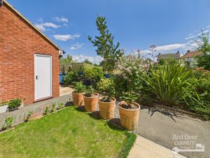 Front Garden- click for photo gallery